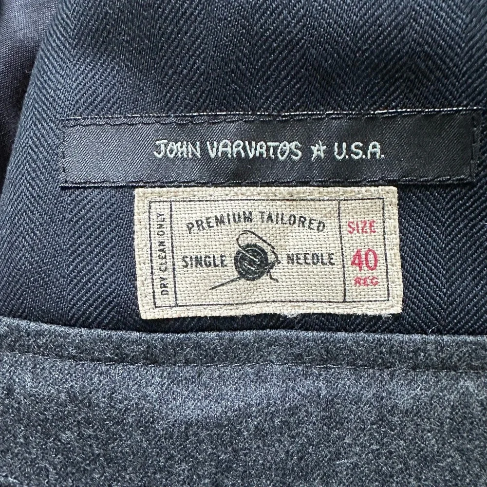 John‎ Varvatos USA Dekalb Navy Herringbone Wool Silk Blazer Sport Coat 40R Mens